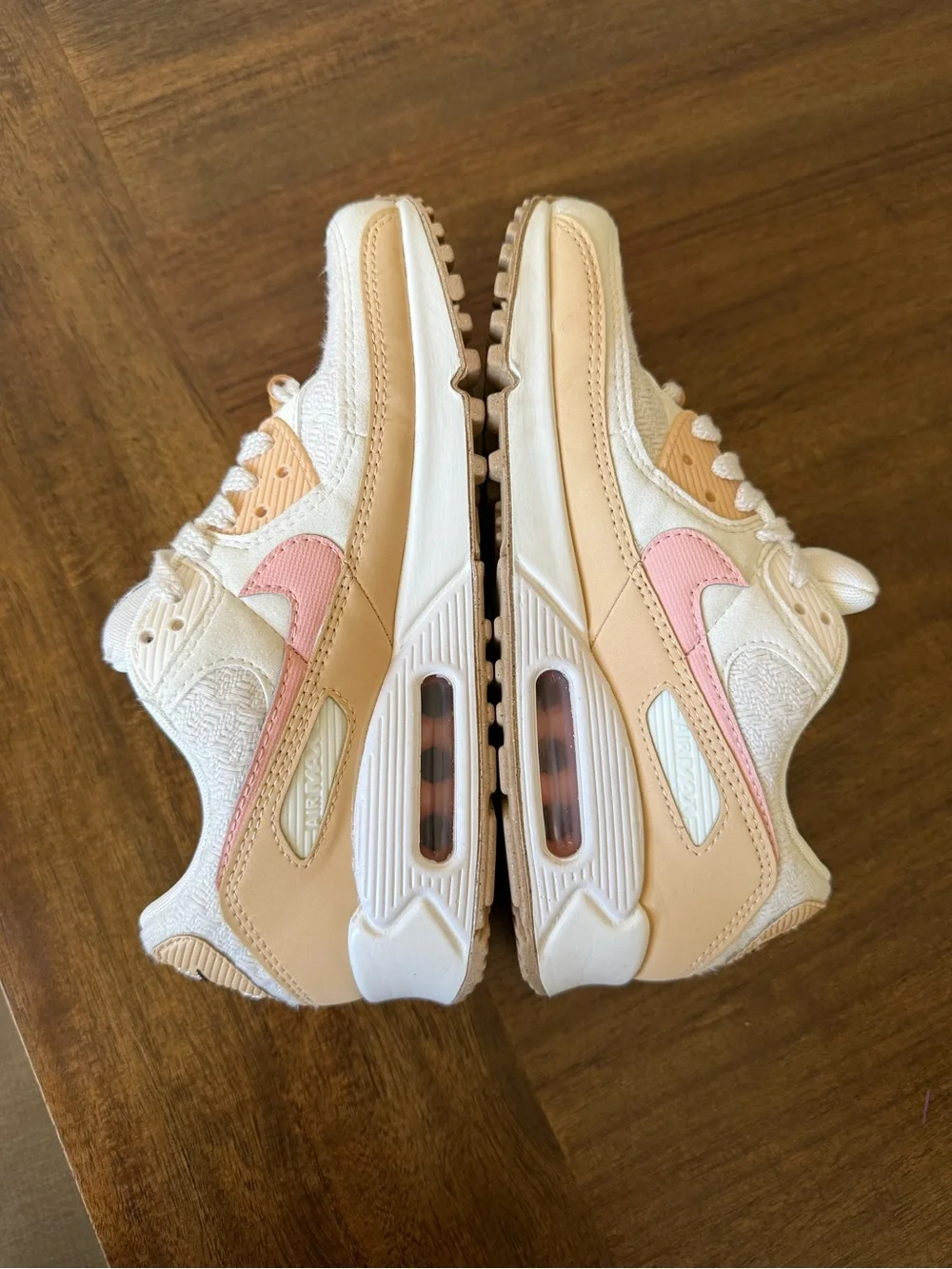 Nike Air Max 90 Women's Sneakers SE Sun Club Size 7- Beige And White